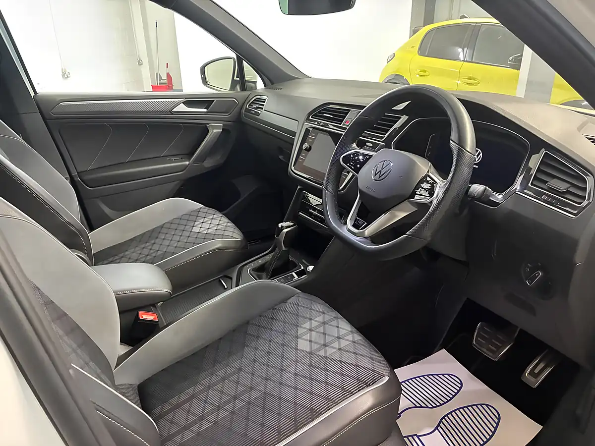 Used 2022 Volkswagen Tiguan R-Line White - Interior and Exterior details 12