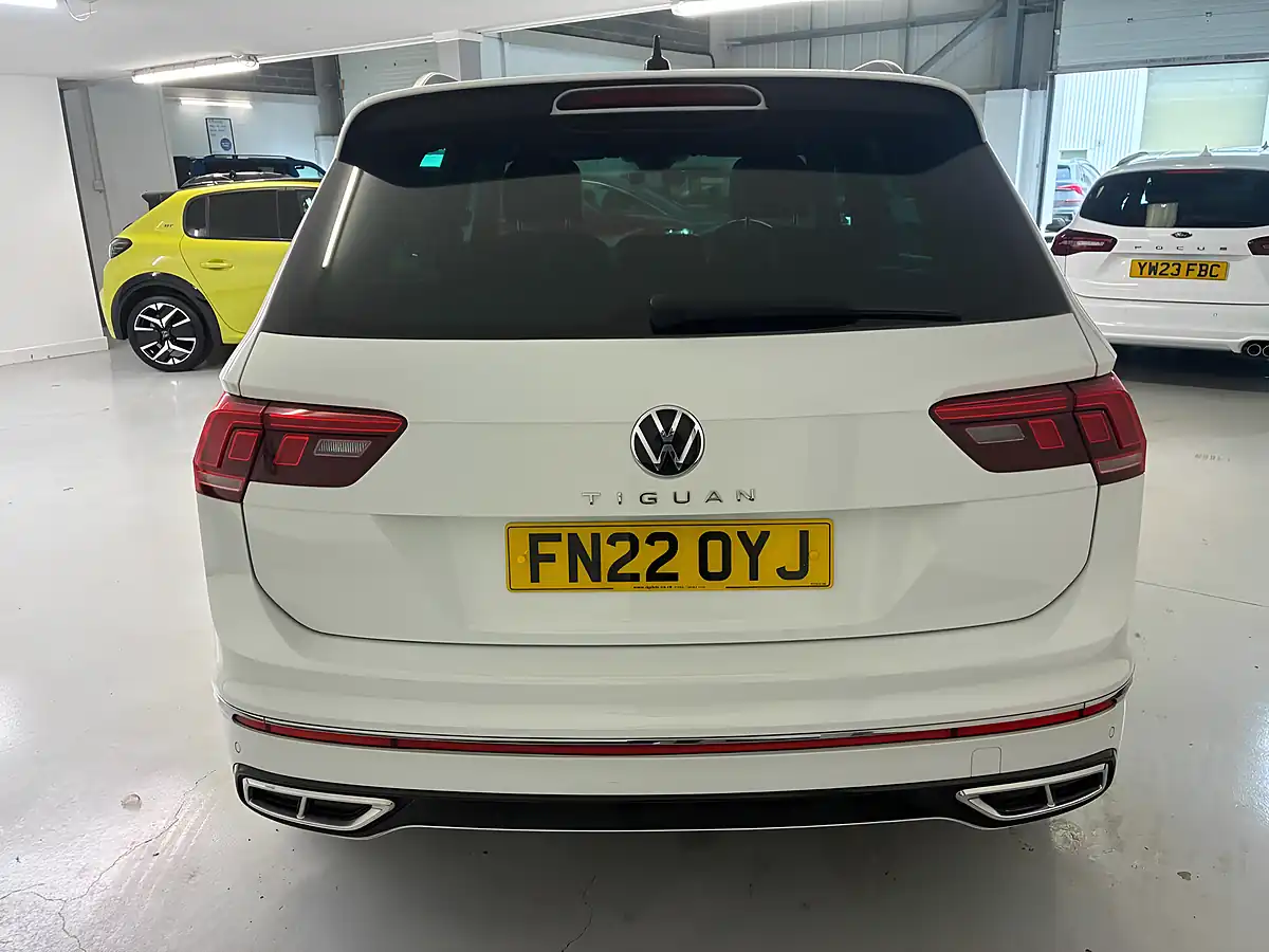Used 2022 Volkswagen Tiguan R-Line White - Interior and Exterior details 5