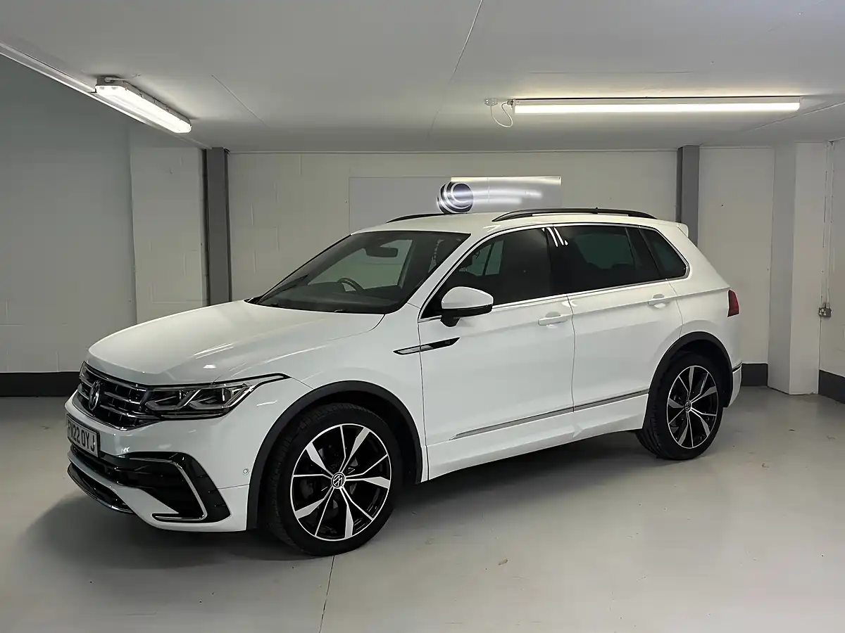 Used 2022 Volkswagen Tiguan R-Line White - Interior and Exterior details 6