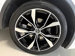 Used 2022 Volkswagen Tiguan R-Line White - Interior and Exterior details 7
