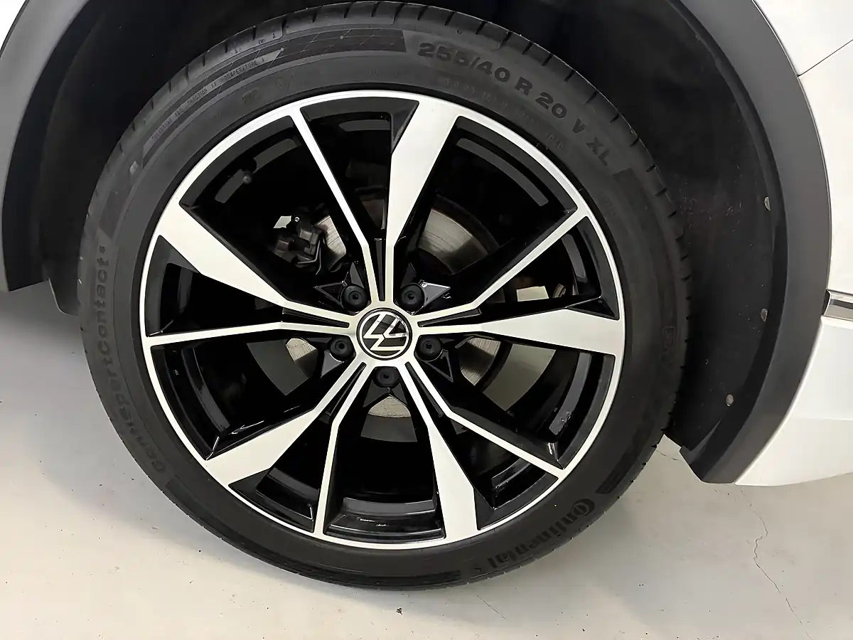 Used 2022 Volkswagen Tiguan R-Line White - Interior and Exterior details 9
