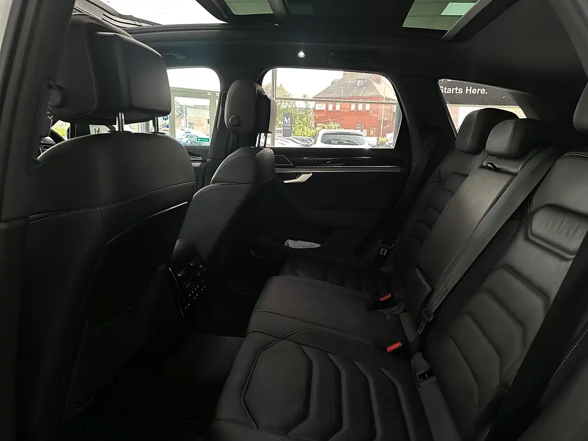 Used 2022 Volkswagen Touareg Black Edition White - Interior and Exterior details 18