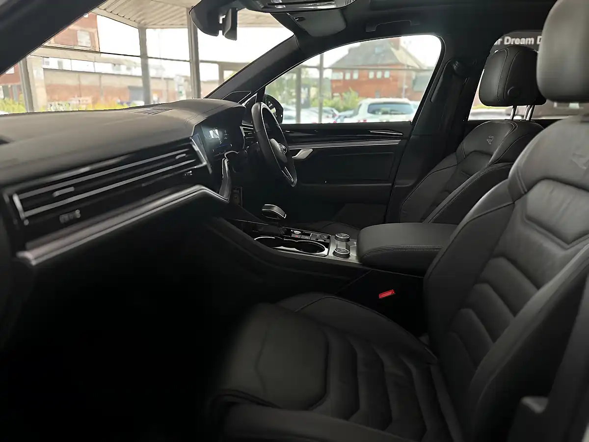 Used 2022 Volkswagen Touareg Black Edition White - Interior and Exterior details 19