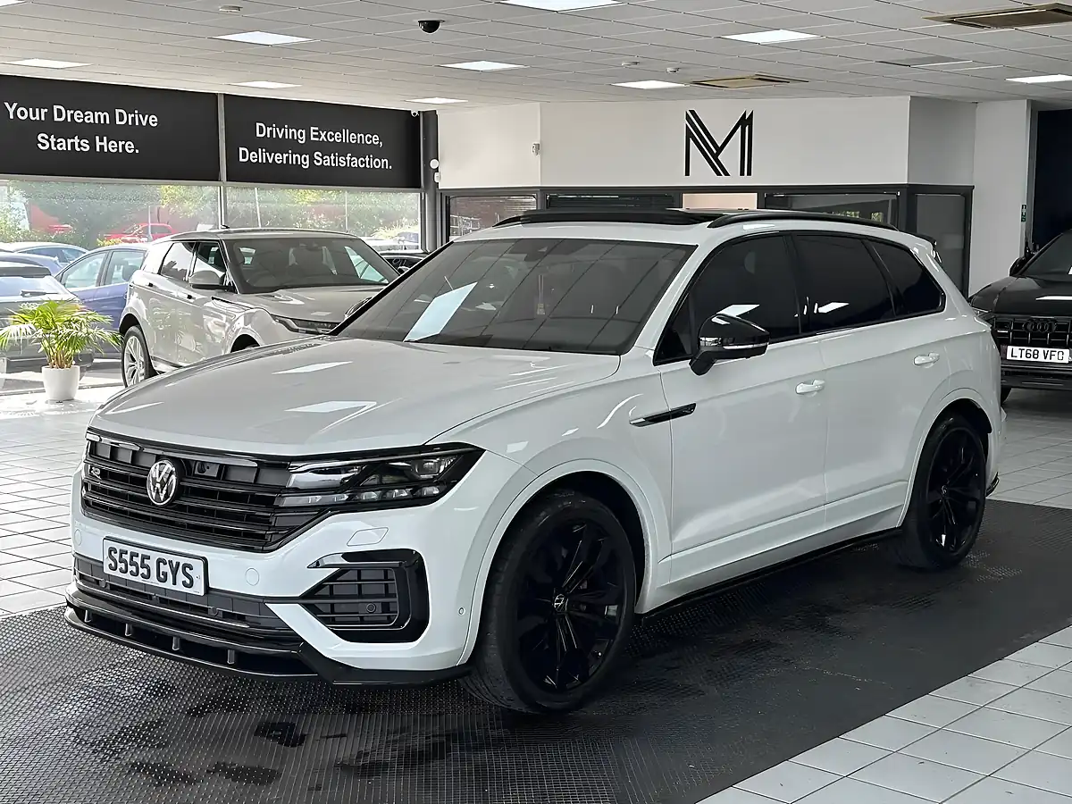 Used 2022 Volkswagen Touareg Black Edition White - Interior and Exterior details 5