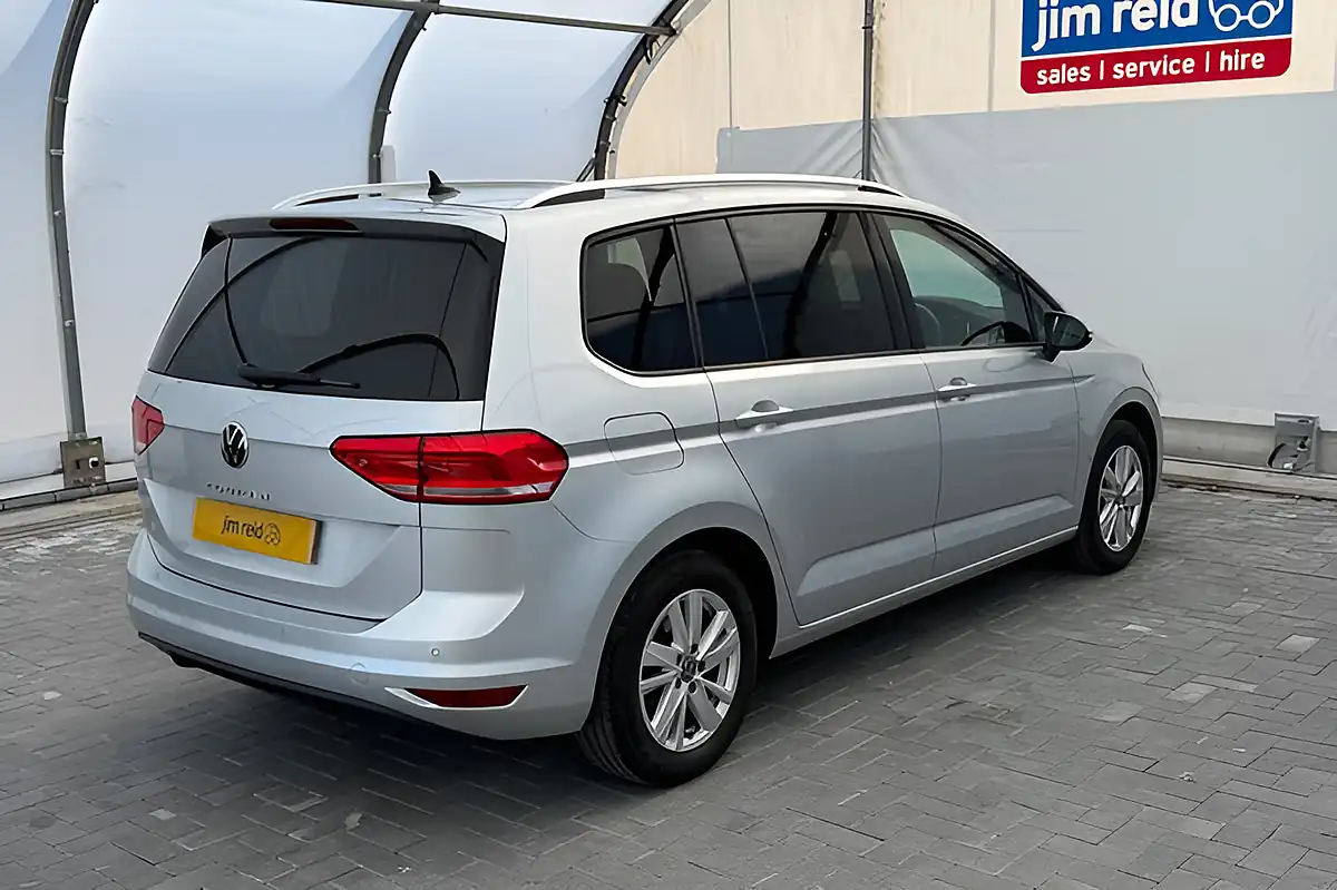 Used 2022 Volkswagen Touran Se Family Silver - Interior and Exterior details 12