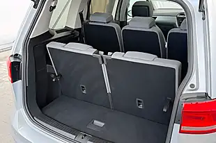 Used 2022 Volkswagen Touran Se Family Silver - Interior and Exterior details 17