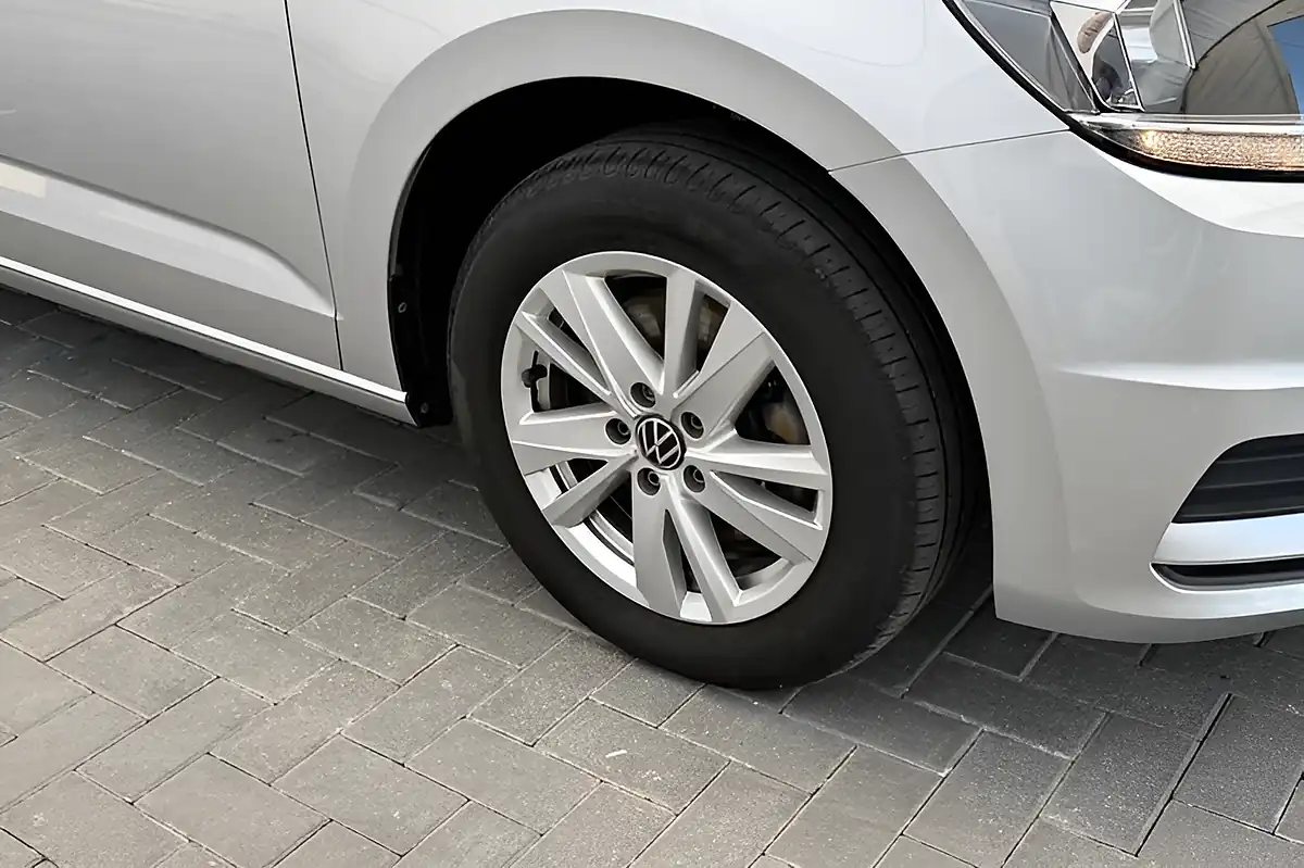 Used 2022 Volkswagen Touran Se Family Silver - Interior and Exterior details 6