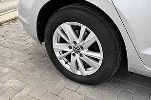 Used 2022 Volkswagen Touran Se Family Silver - Interior and Exterior details 7