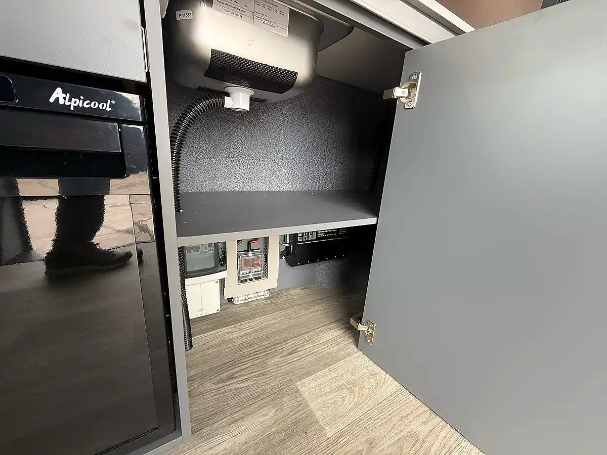 Used 2022 Volkswagen Transporter Camper Grey - Interior and Exterior details 15