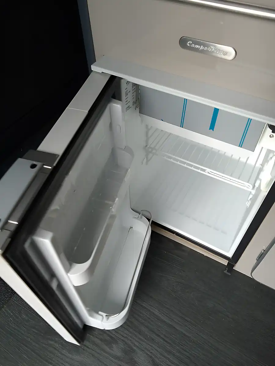 Used 2022 Volkswagen Transporter Camperking Ascot Grey - Interior and Exterior details 20