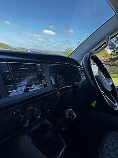 Used 2022 Volkswagen Transporter Highline Black - Interior and Exterior details 16