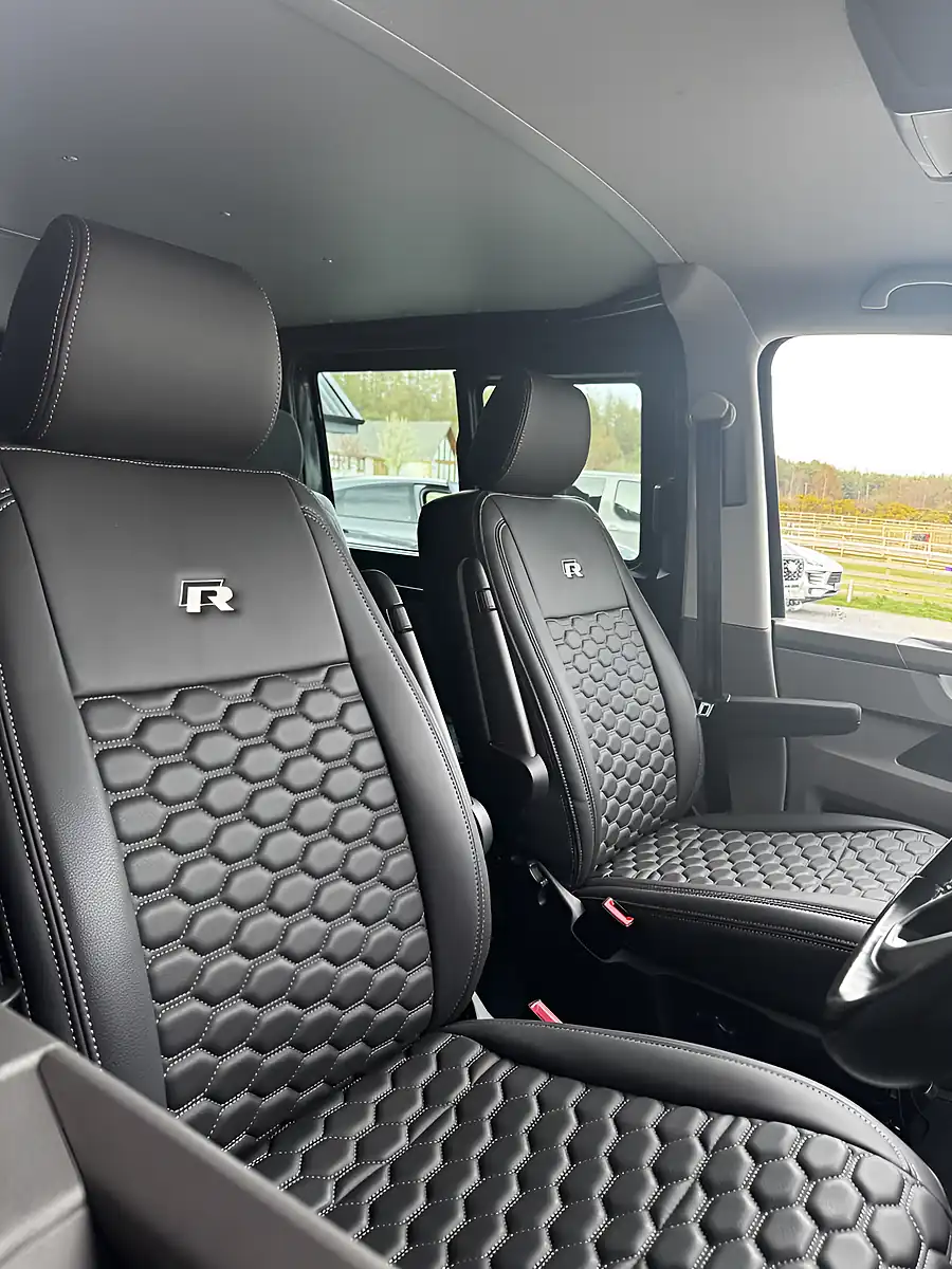 Used 2022 Volkswagen Transporter Highline Black - Interior and Exterior details 7