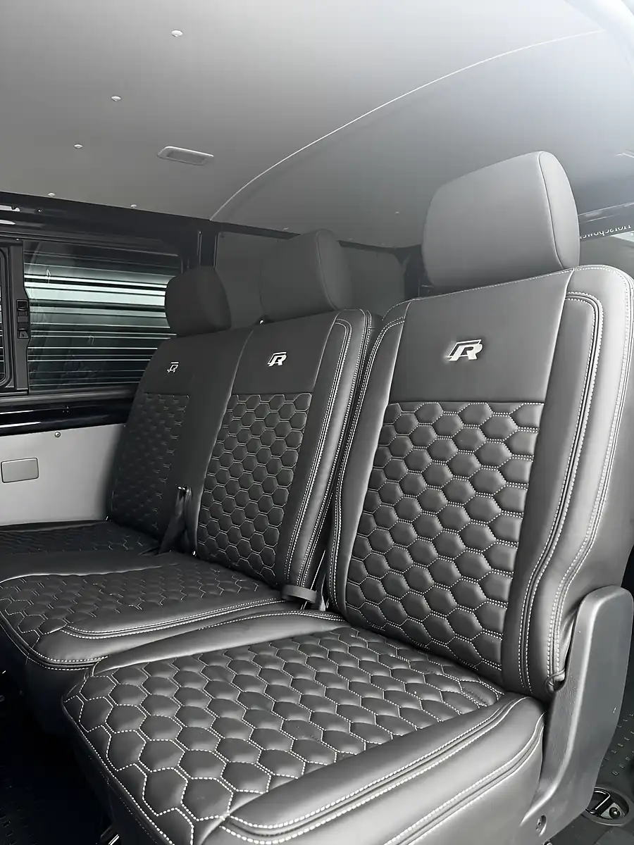 Used 2022 Volkswagen Transporter Highline Black - Interior and Exterior details 8