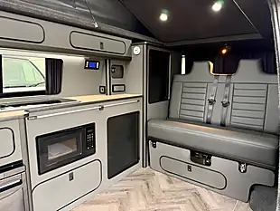 Used 2022 Volkswagen Transporter Highline Blue - Interior and Exterior details 13