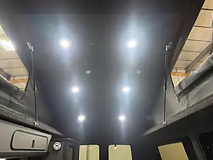 Used 2022 Volkswagen Transporter Highline Blue - Interior and Exterior details 17