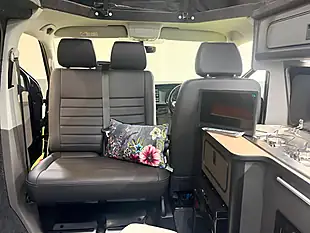 Used 2022 Volkswagen Transporter Highline Blue - Interior and Exterior details 6
