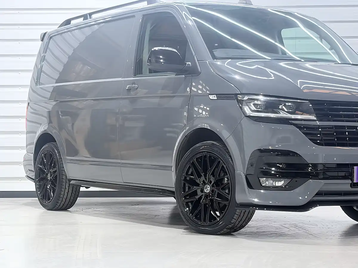 Used 2022 Volkswagen Transporter Highline Grey - Interior and Exterior details 20