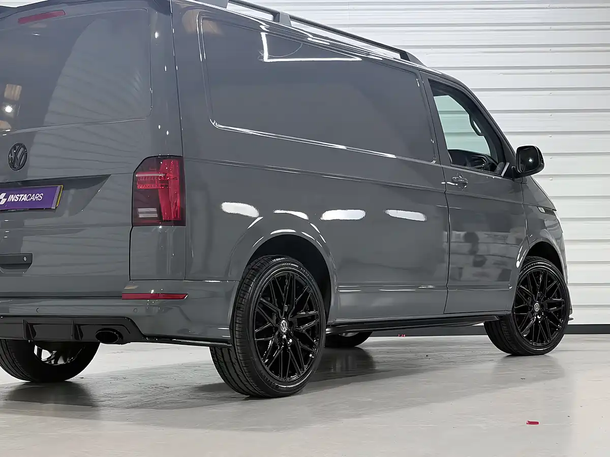 Used 2022 Volkswagen Transporter Highline Grey - Interior and Exterior details 8