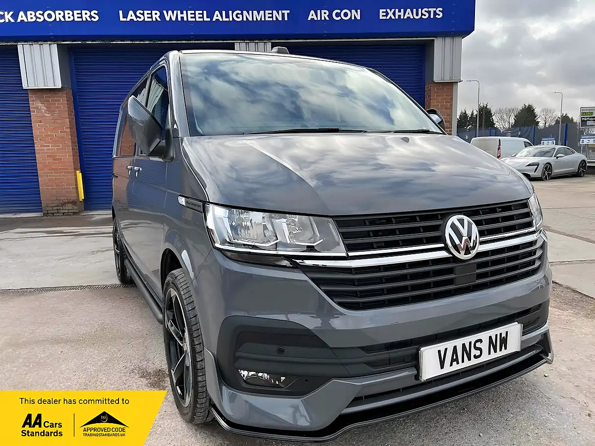 Used 2022 Volkswagen Transporter Highline Grey - Interior and Exterior details 10