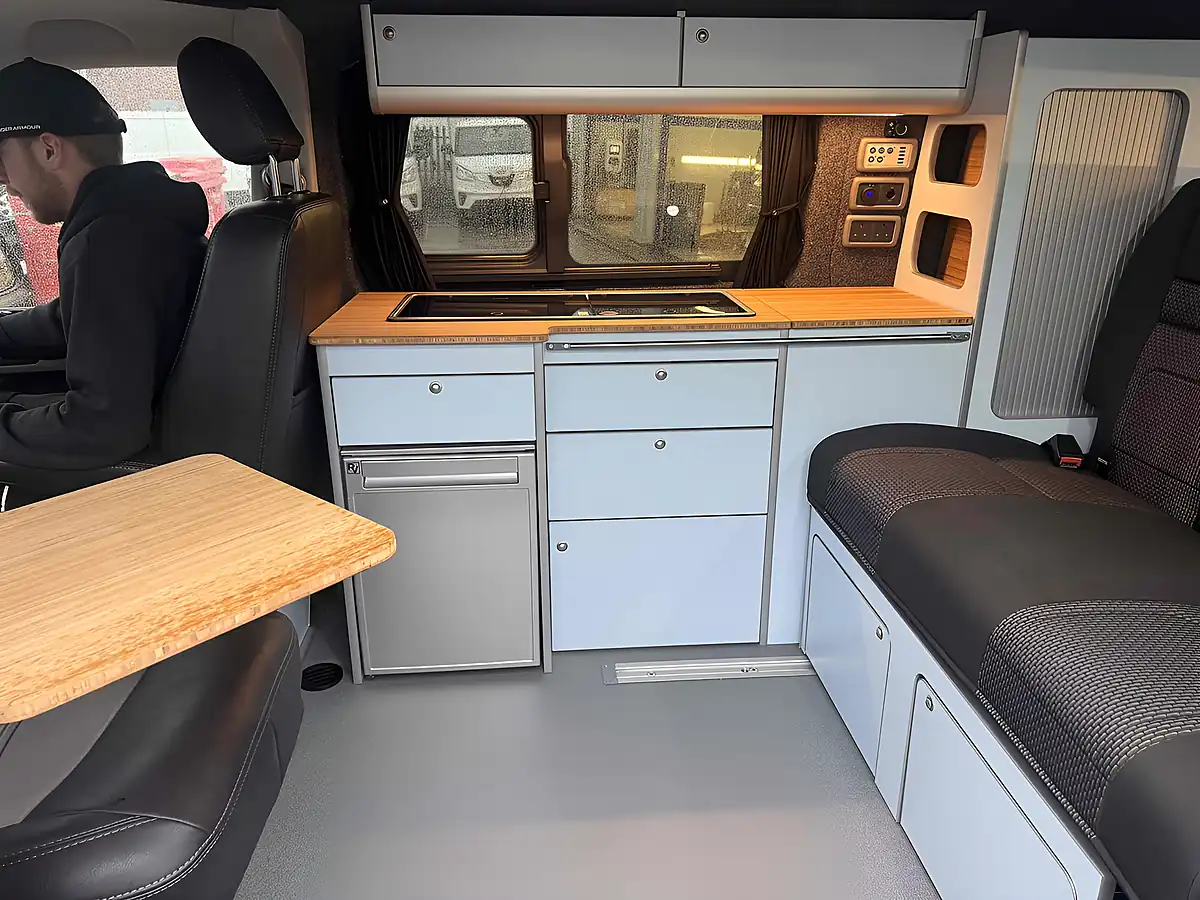 Used 2022 Volkswagen Transporter Highline Grey - Interior and Exterior details 11