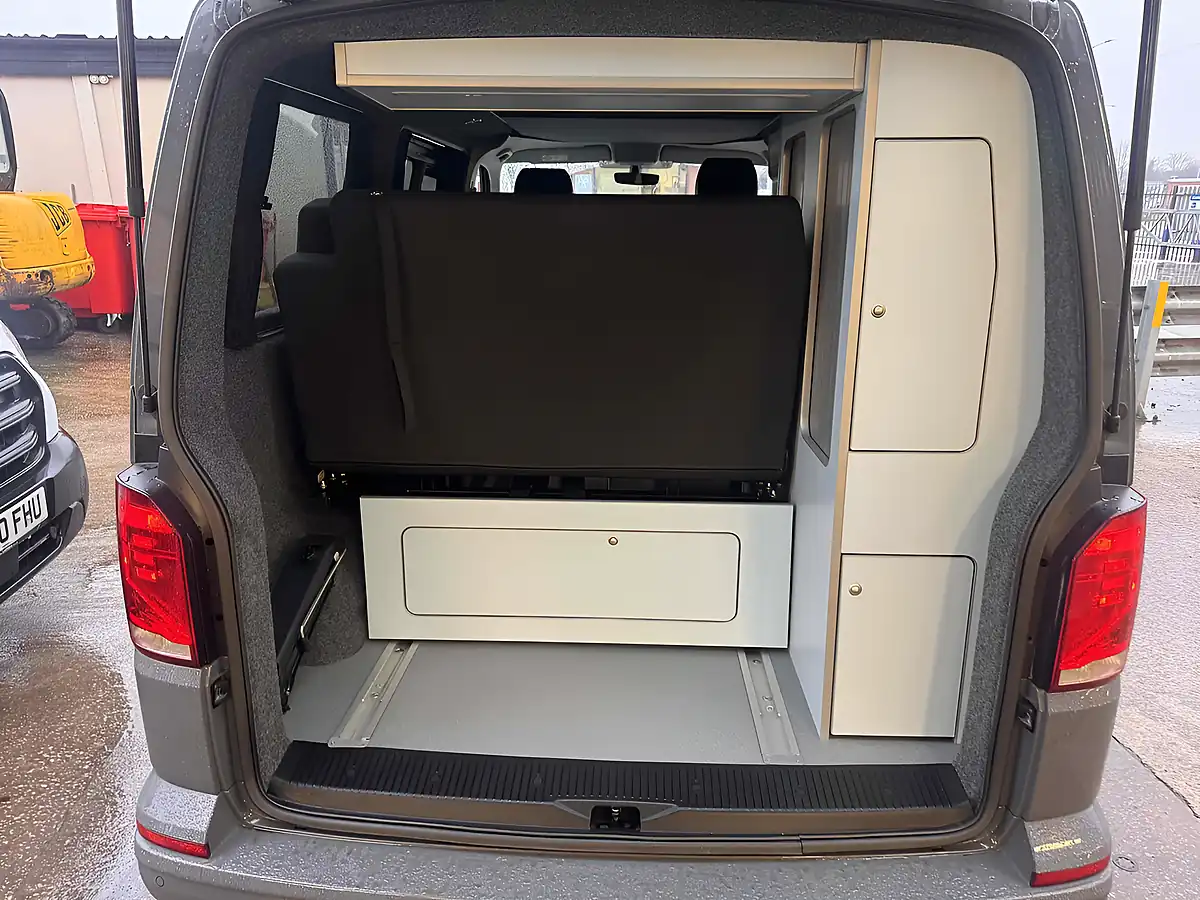Used 2022 Volkswagen Transporter Highline Grey - Interior and Exterior details 13