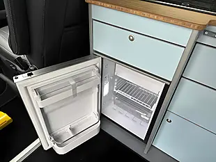 Used 2022 Volkswagen Transporter Highline Grey - Interior and Exterior details 15
