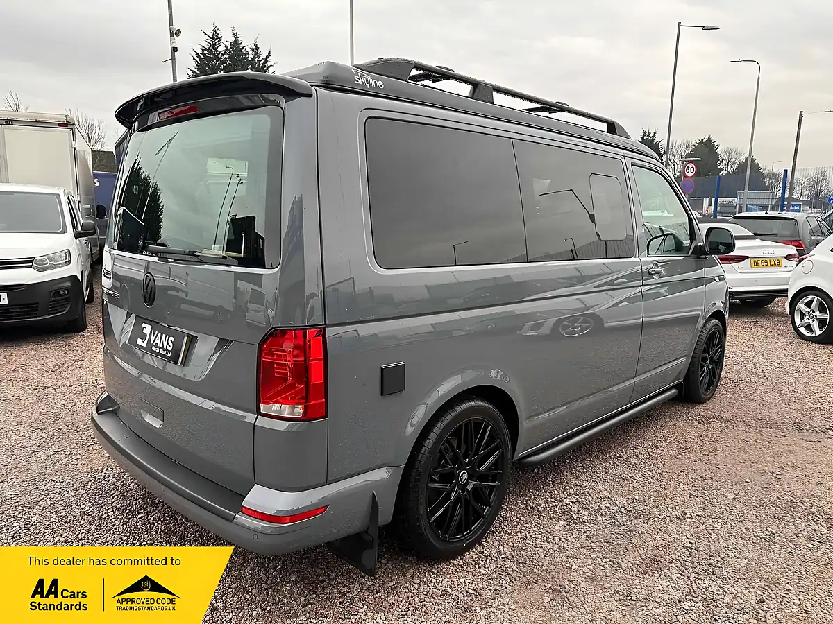 Used 2022 Volkswagen Transporter Highline Grey - Interior and Exterior details 8