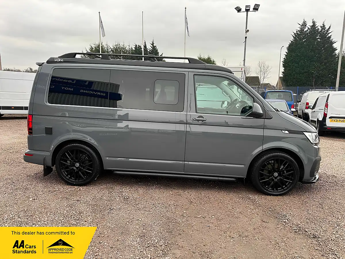 Used 2022 Volkswagen Transporter Highline Grey - Interior and Exterior details 9