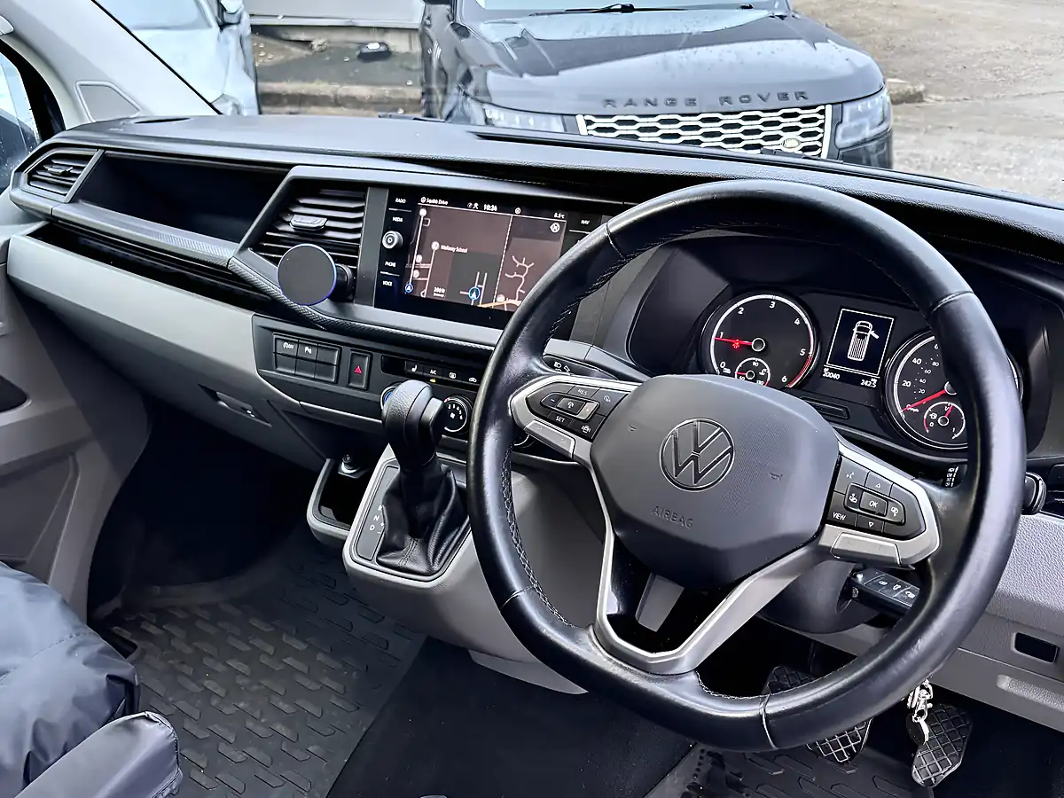 Used 2022 Volkswagen Transporter Highline Grey - Interior and Exterior details 3