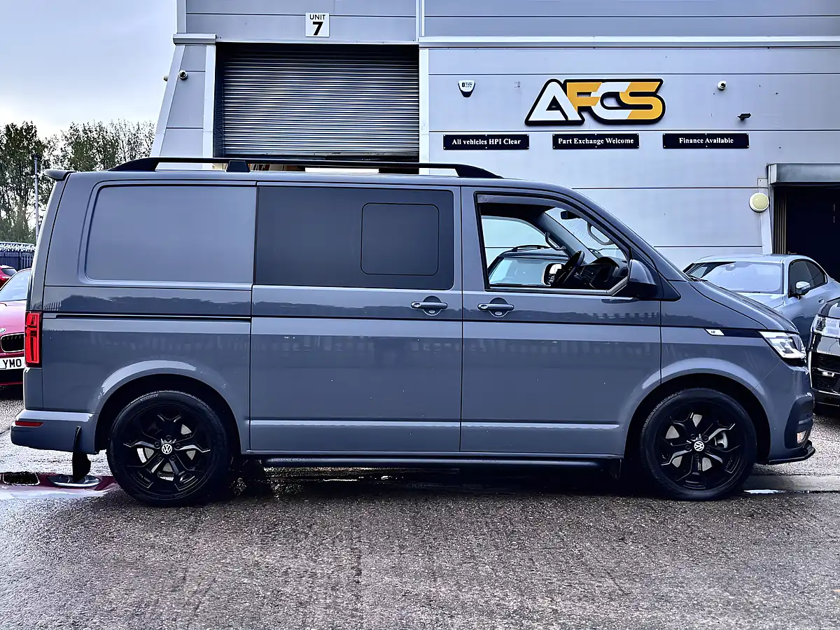 Used 2022 Volkswagen Transporter Highline Grey - Interior and Exterior details 4