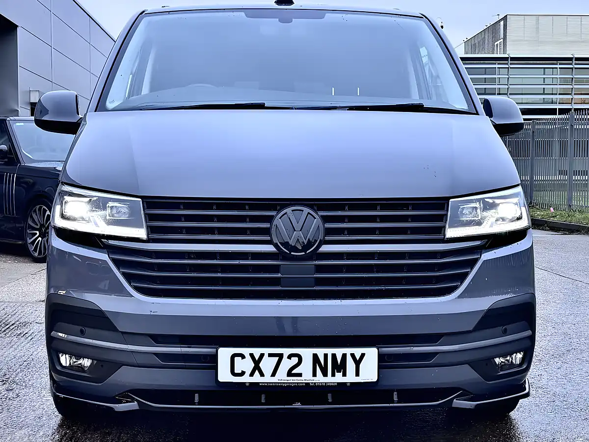 Used 2022 Volkswagen Transporter Highline Grey - Interior and Exterior details 9