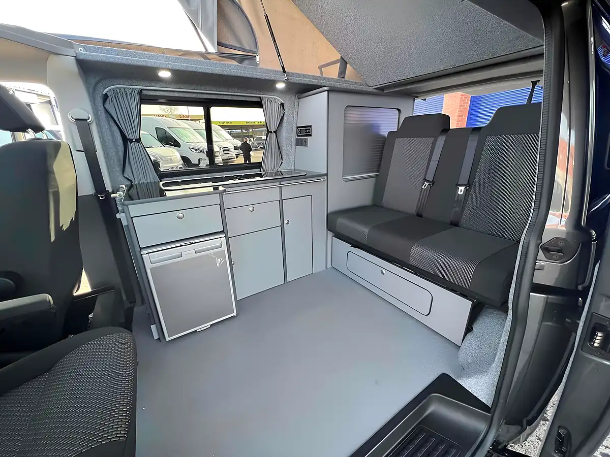 Used 2022 Volkswagen Transporter Highline Indium Grey - Interior and Exterior details 15