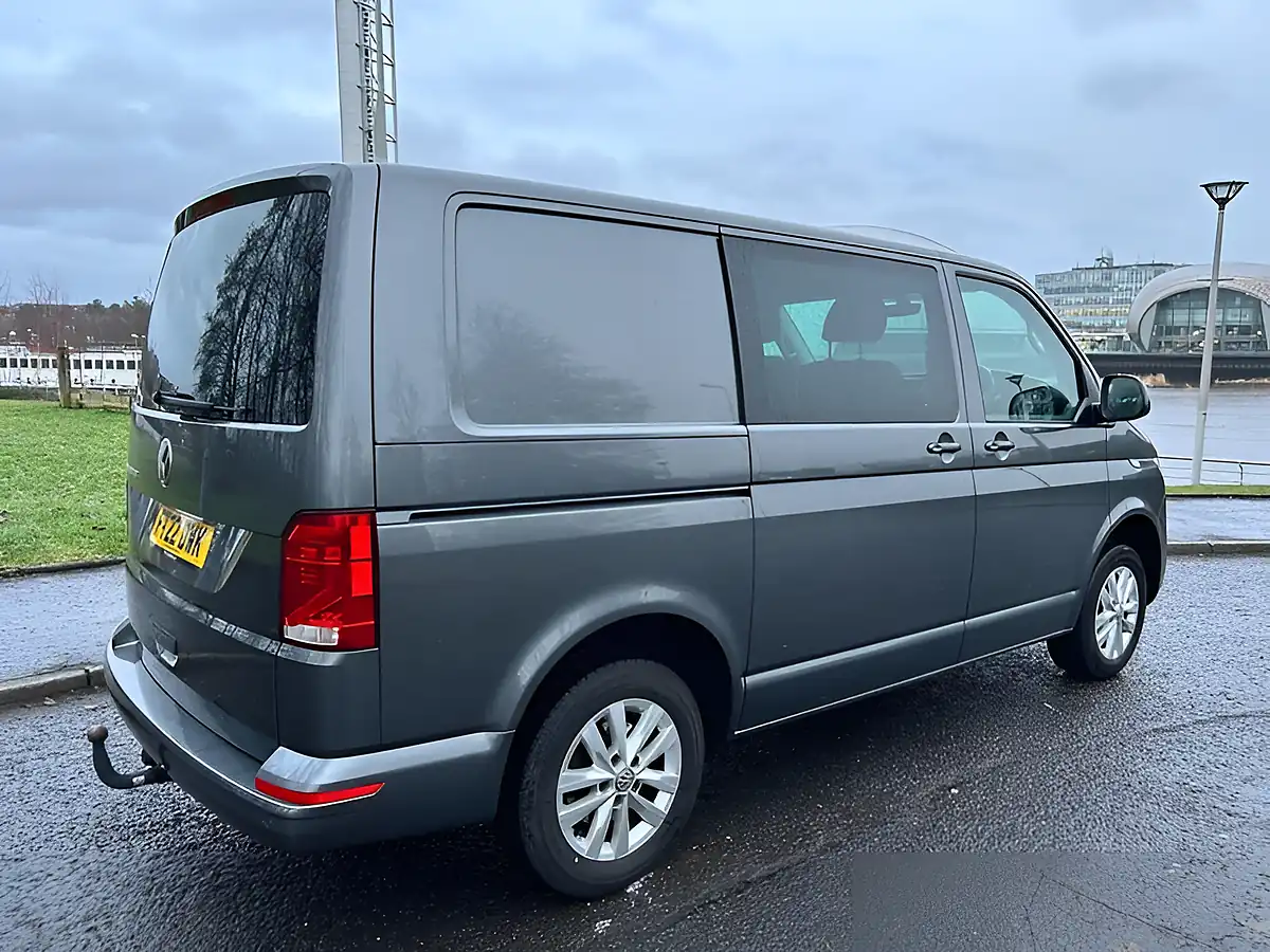 Used 2022 Volkswagen Transporter Highline Kombi Indium Grey - Interior and Exterior details 12