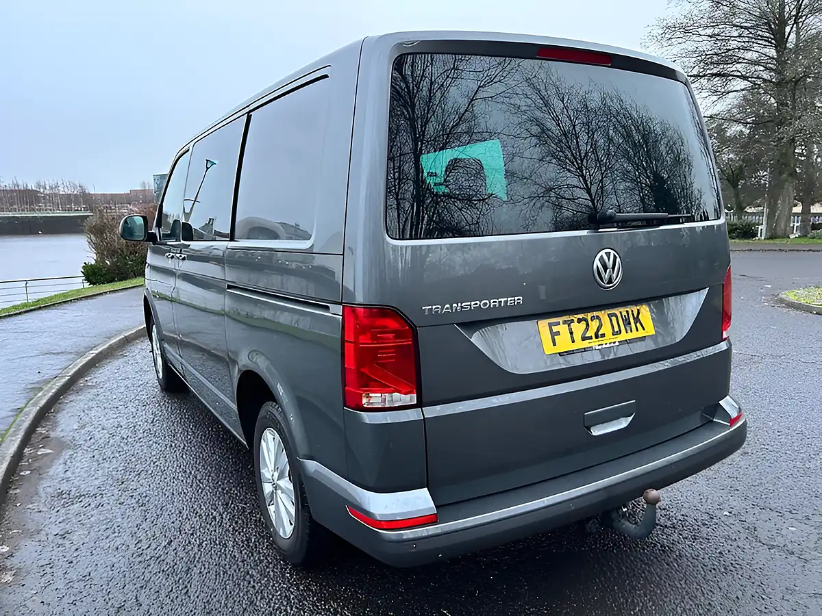 Used 2022 Volkswagen Transporter Highline Kombi Indium Grey - Interior and Exterior details 9
