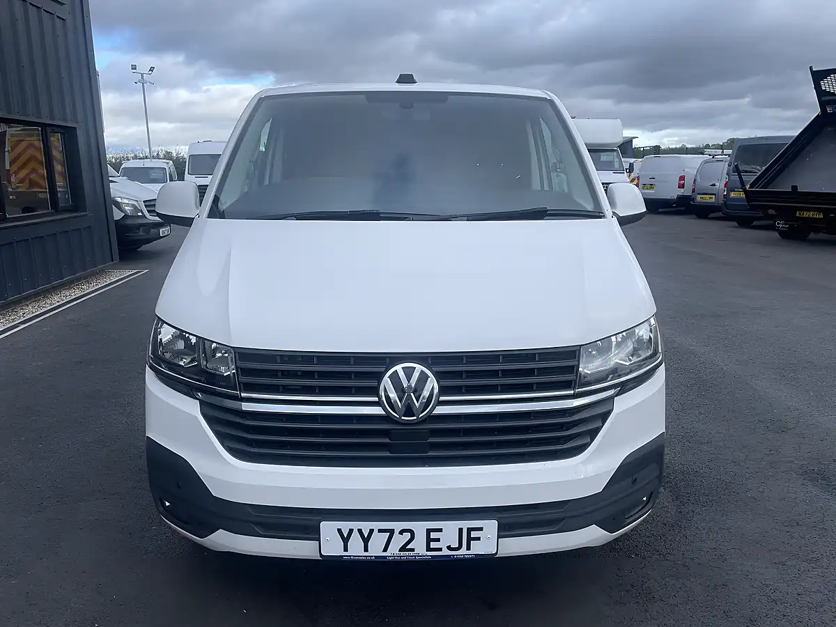 Used 2022 Volkswagen Transporter Highline Lwb White - Interior and Exterior details 3