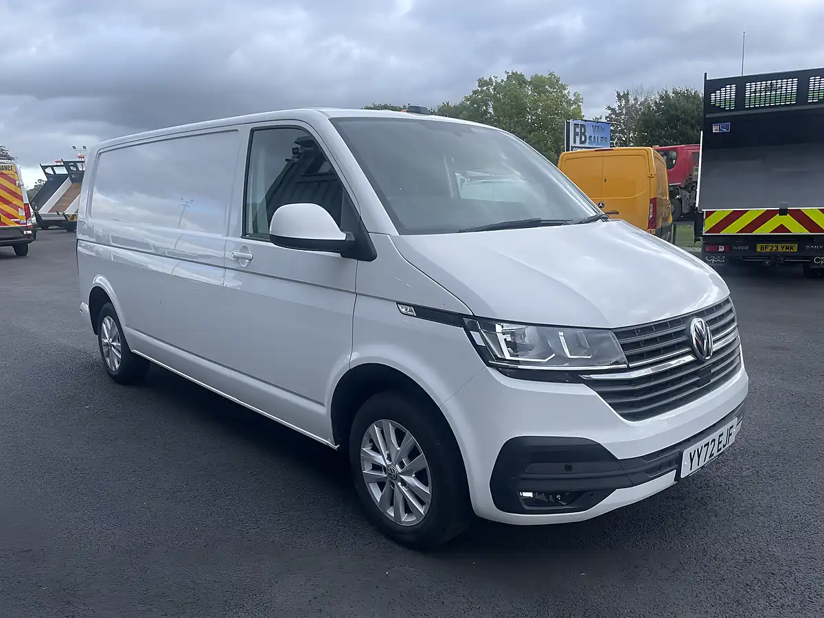 Used 2022 Volkswagen Transporter Highline Lwb White - Interior and Exterior details 4