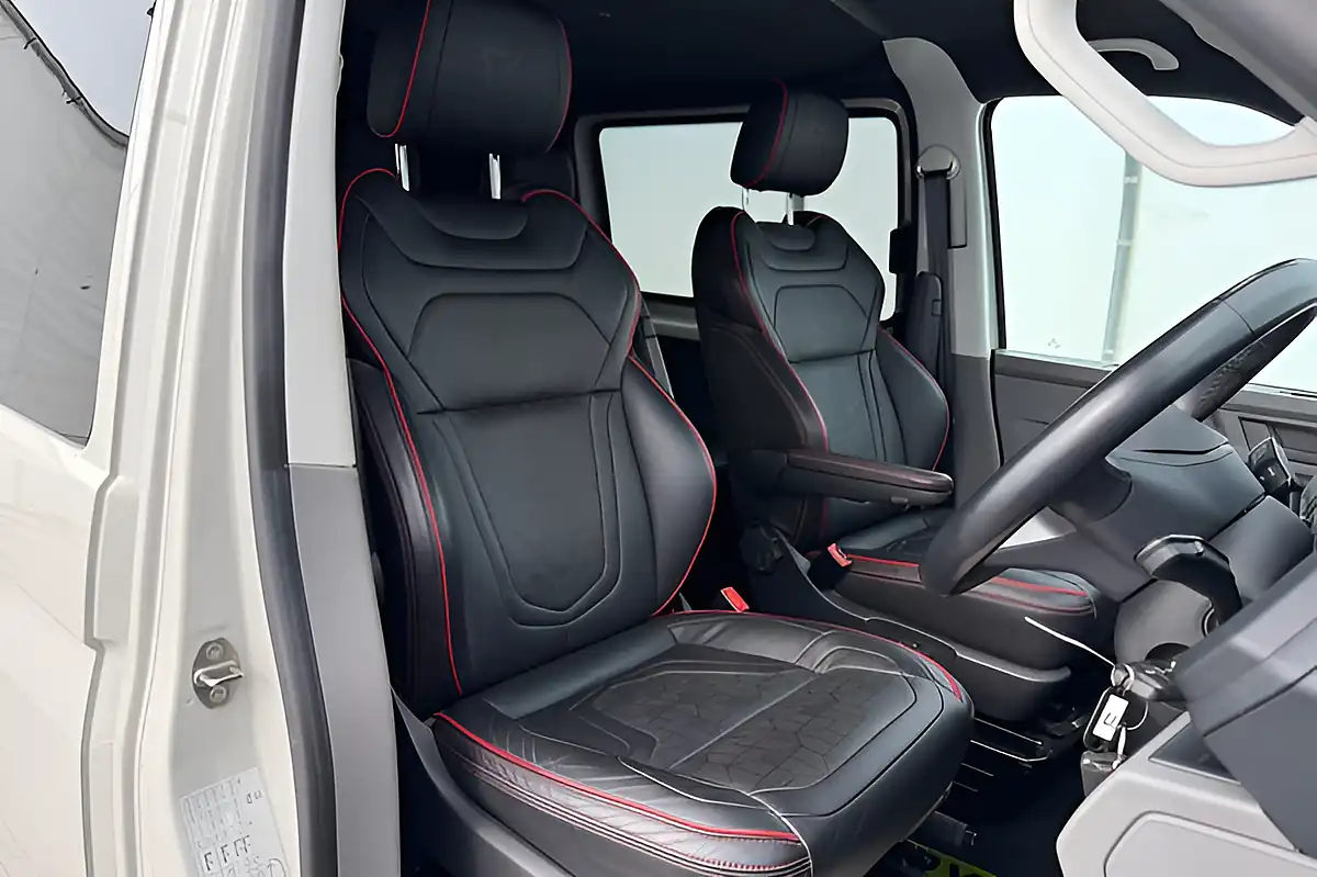 Used 2022 Volkswagen Transporter Kombi Highline Grey - Interior and Exterior details 12