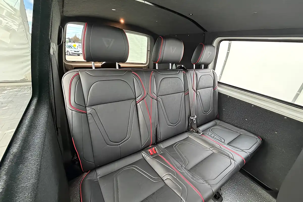Used 2022 Volkswagen Transporter Kombi Highline Grey - Interior and Exterior details 13