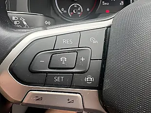 Used 2022 Volkswagen Transporter Shuttle S Black - Interior and Exterior details 16