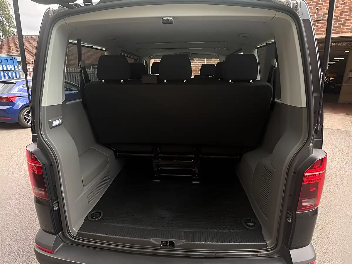 Used 2022 Volkswagen Transporter Shuttle S Black - Interior and Exterior details 4