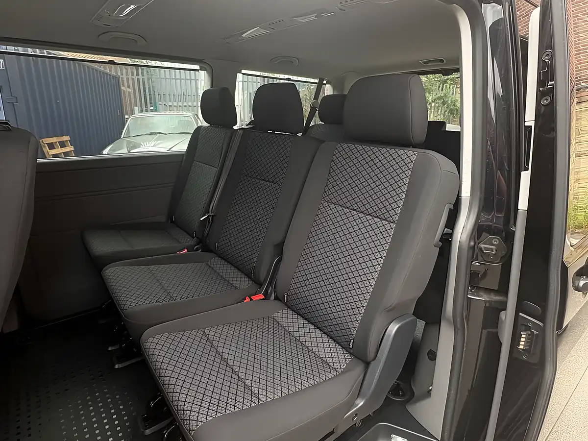 Used 2022 Volkswagen Transporter Shuttle S Black - Interior and Exterior details 5