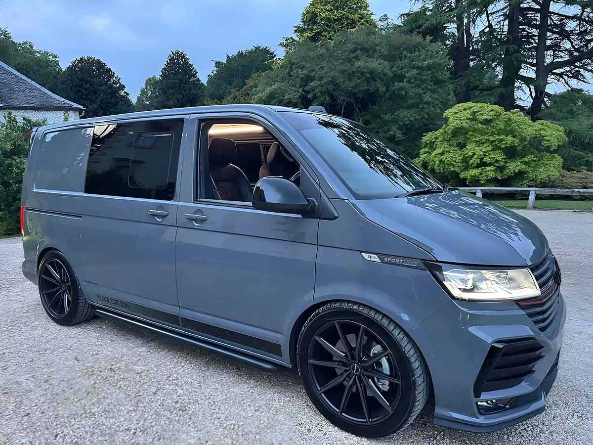 Used 2022 Volkswagen Transporter Sportline Black Edition Kombi Grey - Front View
