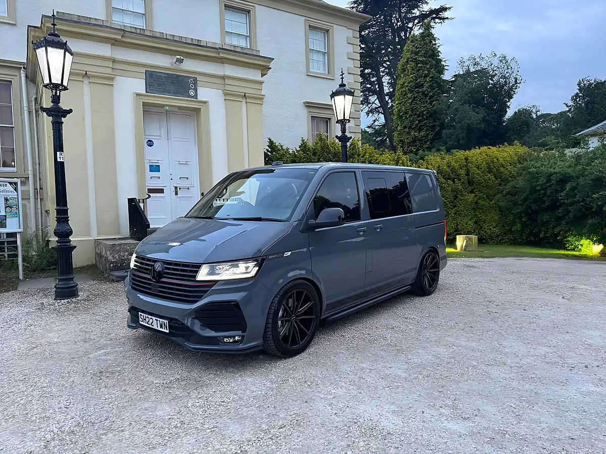 Used 2022 Volkswagen Transporter Sportline Black Edition Kombi Grey - Interior and Exterior details 14