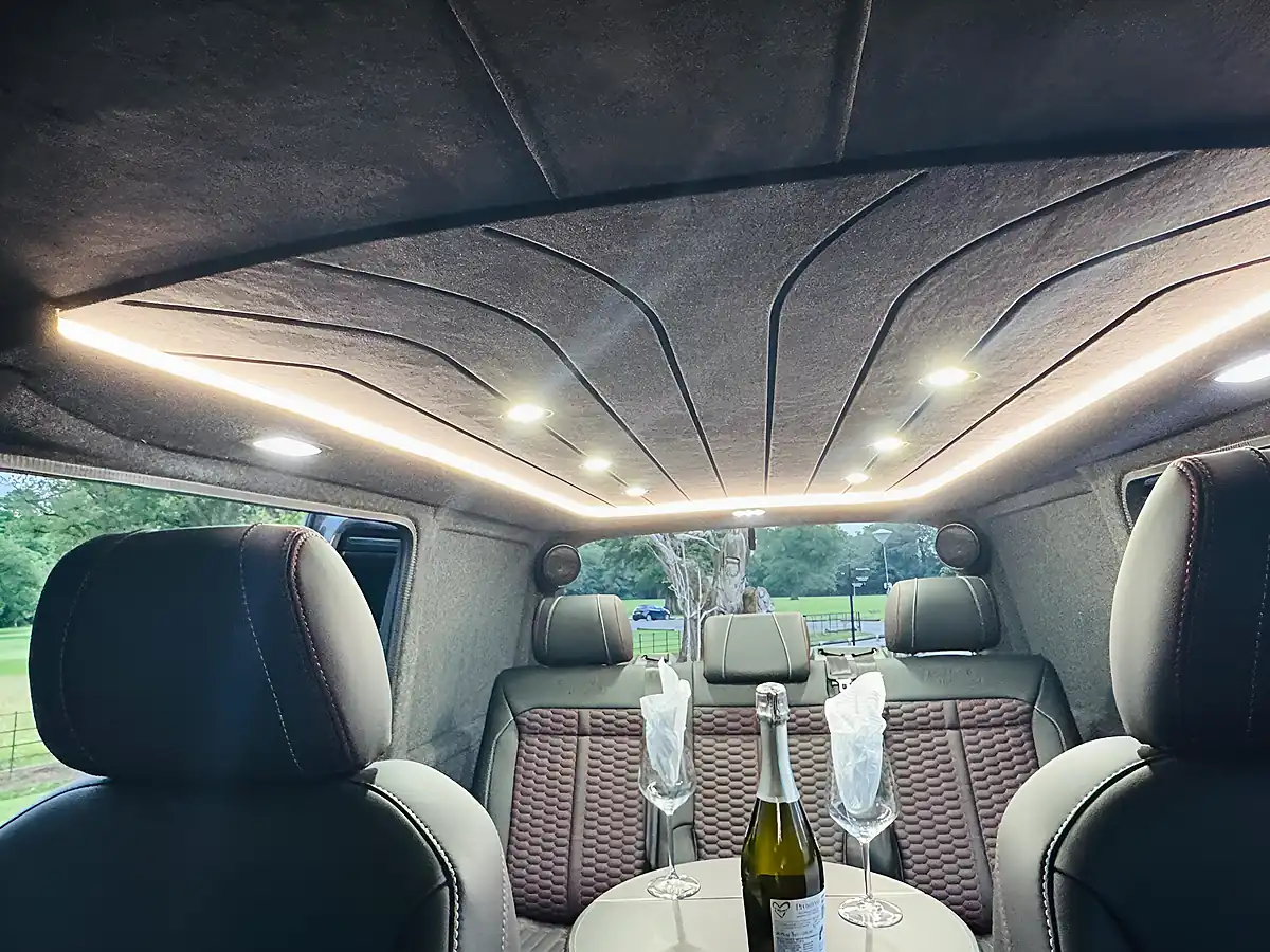 Used 2022 Volkswagen Transporter Sportline Black Edition Kombi Grey - Interior and Exterior details 5