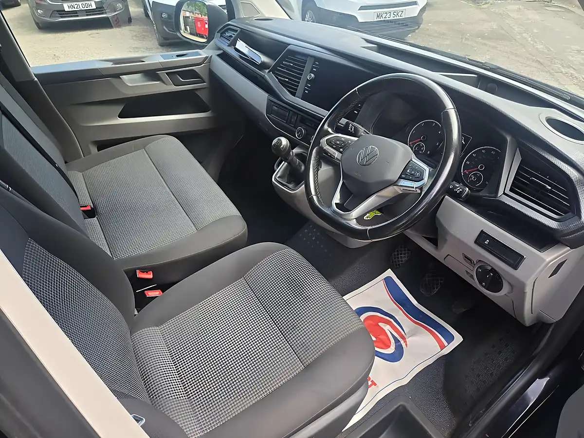 Used 2022 Volkswagen Transporter Startline Black - Interior and Exterior details 14