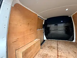 Used 2022 Volkswagen Transporter Startline Business White - Interior and Exterior details 14