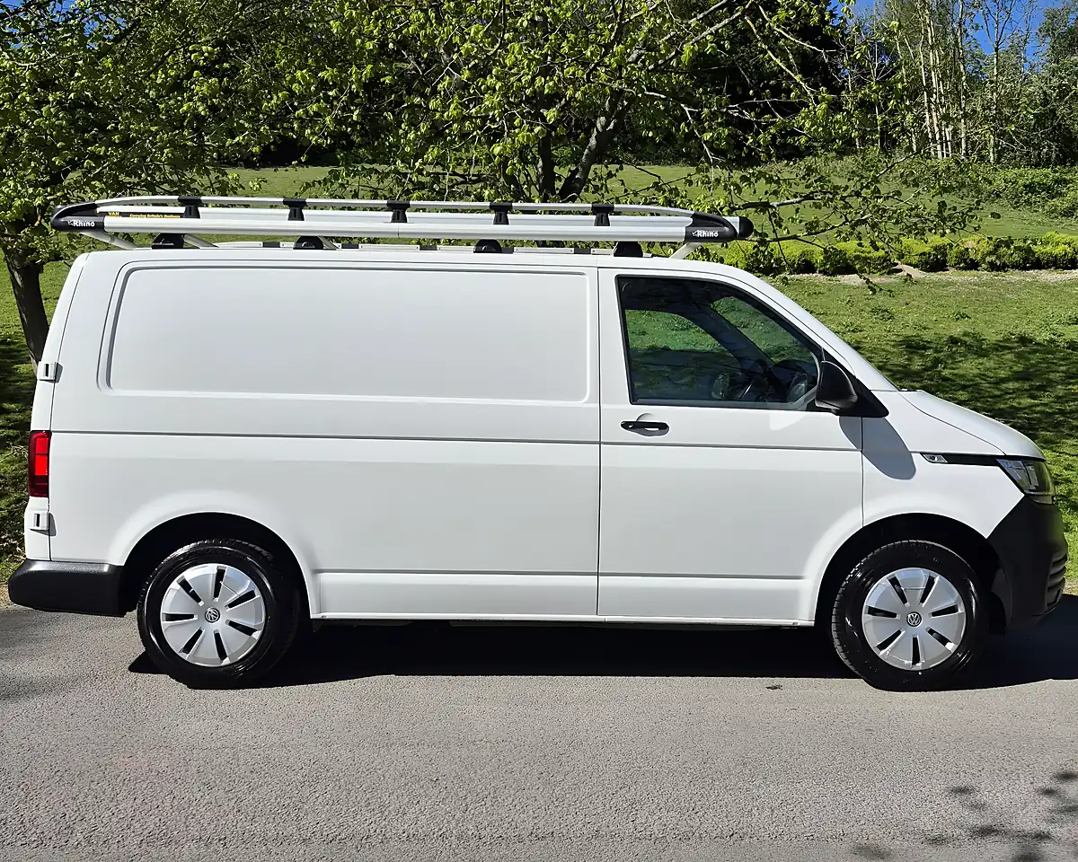 Used 2022 Volkswagen Transporter Startline Business White - Interior and Exterior details 2