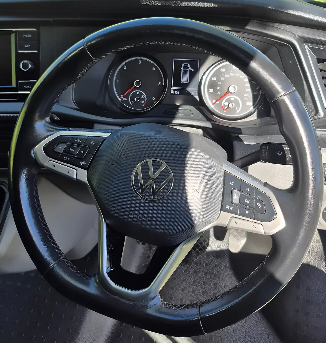 Used 2022 Volkswagen Transporter Startline Business White - Interior and Exterior details 7