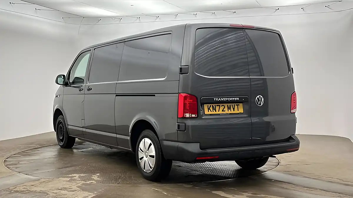 Used 2022 Volkswagen Transporter Startline Grey - Interior and Exterior details 2