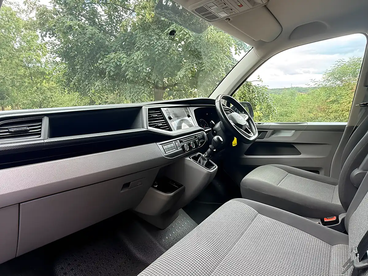 Used 2022 Volkswagen Transporter Startline Metallic Black - Interior and Exterior details 11